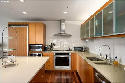 836 S Curry St #900, Portland, OR 97239 - Photo 11