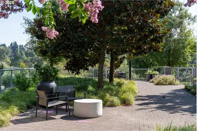 836 S Curry St #900, Portland, OR 97239 - Photo 37