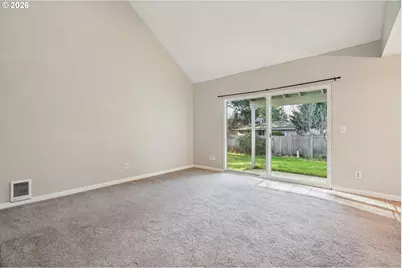 810 NE Pinebrook Ave, Vancouver, WA 98684 - Photo 9