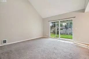 810 NE Pinebrook Ave, Vancouver, WA 98684 - Photo 9