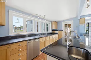 114 S Beacon St, Rockaway Beach, OR 97136 - Photo 11
