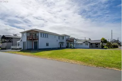 114 S Beacon St, Rockaway Beach, OR 97136 - Photo 1