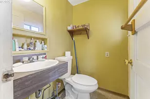 4334 N Willis Blvd, Portland, OR 97203 - Photo 11