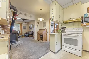 4334 N Willis Blvd, Portland, OR 97203 - Photo 7