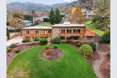 413 Thora Circle Dr, Roseburg North, OR 97495 - Photo 1