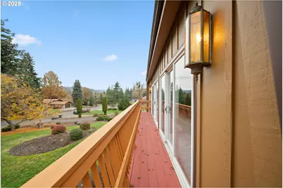 413 Thora Circle Dr, Roseburg North, OR 97495 - Photo 37