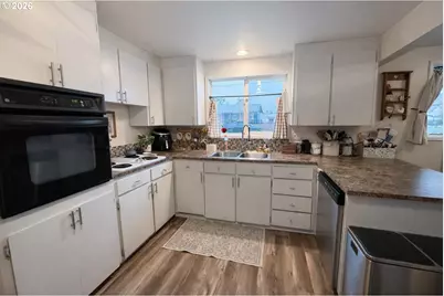 202 S Trade St, Amity, OR 97101 - Photo 7