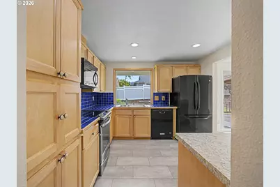 1702 SW Mawrcrest Ave, Gresham, OR 97080 - Photo 11