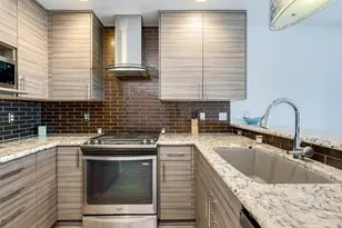 4906 SW 1st Ave, Portland, OR 97239 - Photo 7