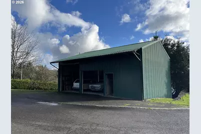 1212 Private Dr, Coquille, OR 97423 - Photo 9