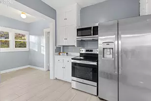 615 NW 3rd St, Pendleton, OR 97801 - Photo 13