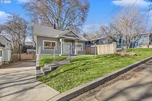 615 NW 3rd St, Pendleton, OR 97801 - Photo 3