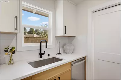 7109 NE 60th Ave, Vancouver, WA 98661 - Photo 9