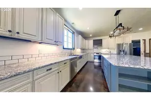 2950 Tenmile Valley Rd, Tenmile, OR 97481 - Photo 13