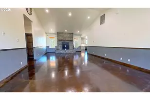 2950 Tenmile Valley Rd, Tenmile, OR 97481 - Photo 5