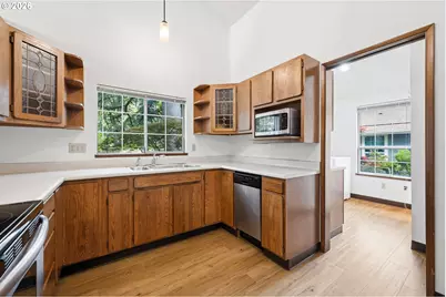 13775 SW Scholls Ferry Rd #7, Beaverton, OR 97008 - Photo 5