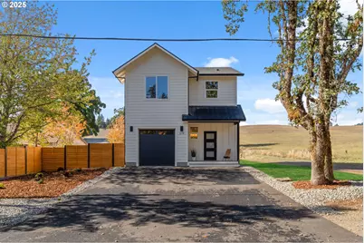 219 Main St, White Salmon, WA 98672 - Photo 9