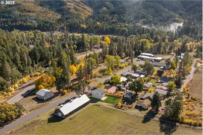 219 Main St, White Salmon, WA 98672 - Photo 33