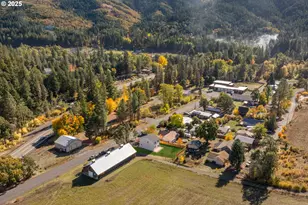 219 Main St, White Salmon, WA 98672 - Photo 33