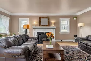 3947 SE Stark St, Portland, OR 97035 - Photo 5
