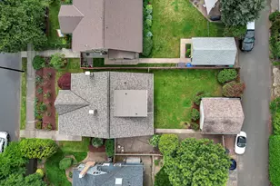 3947 SE Stark St, Portland, OR 97035 - Photo 27
