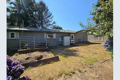 417 Railroad St, Brookings, OR 97415 - Photo 25