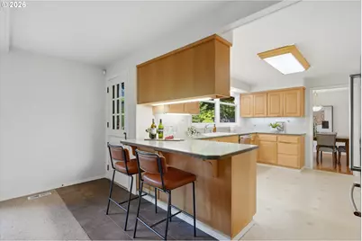 11850 SW Foothill Dr, Portland, OR 97225 - Photo 17