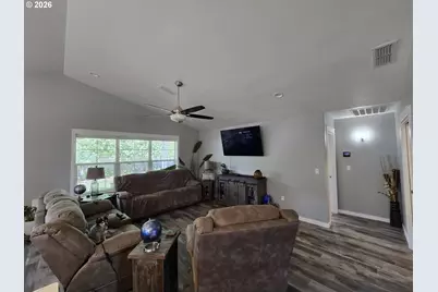 266 Retirement Ln, Cave Junction, OR 97523 - Photo 15