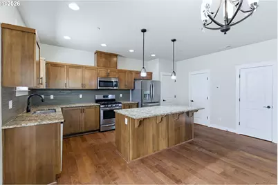10837 SW Carinthia Cir, Wilsonville, OR 97070 - Photo 11