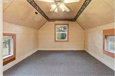 130 C St, Scotts Mills, OR 97375 - Photo 37