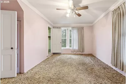 130 C St, Scotts Mills, OR 97375 - Photo 27