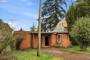 130 C St, Scotts Mills, OR 97375 - Photo 15