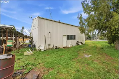 130 C St, Scotts Mills, OR 97375 - Photo 3