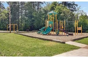 12450 SW Fischer Rd, Tigard, OR 97224 - Photo 33