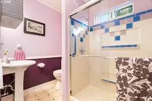 1622 SE Harney St, Portland, OR 97202 - Photo 23