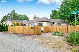 209 SE 90th Ave, Portland, OR 97216 - Photo 27
