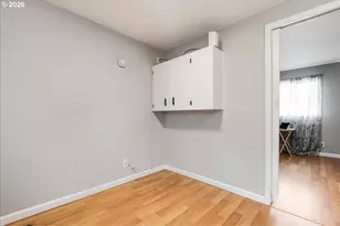 209 SE 90th Ave, Portland, OR 97216 - Photo 15