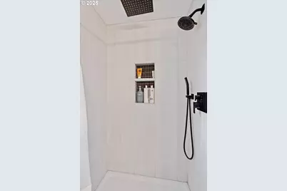 1903 E Orchard Dr, Newberg, OR 97132 - Photo 19