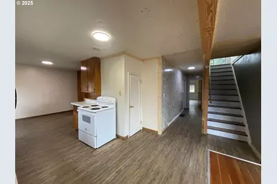 890 2nd St SE, Bandon, OR 97411 - Photo 11