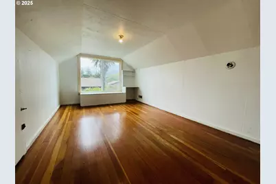 890 2nd St SE, Bandon, OR 97411 - Photo 23