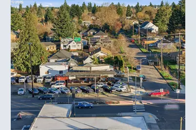 150 SE 82nd Ave, Portland, OR 97216 - Photo 5