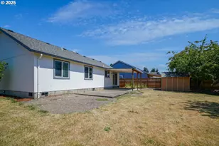 1033 E St, Independence, OR 97351 - Photo 35