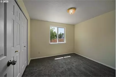 1033 E St, Independence, OR 97351 - Photo 19