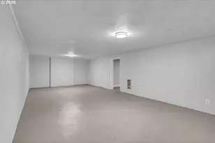 8730 NE Davis St, Portland, OR 97220 - Photo 27