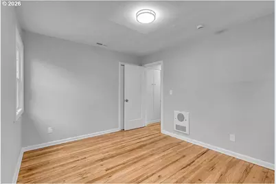 8730 NE Davis St, Portland, OR 97220 - Photo 21
