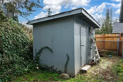 422 SW Juniper Rd, Estacada, OR 97023 - Photo 29