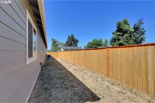 463 35th St, Springfield, OR 97478 - Photo 37
