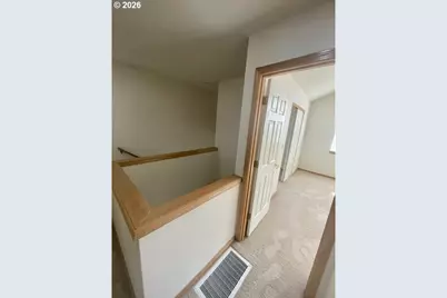 880 SE 193rd Ave, Portland, OR 97233 - Photo 17