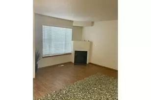 880 SE 193rd Ave, Portland, OR 97233 - Photo 3