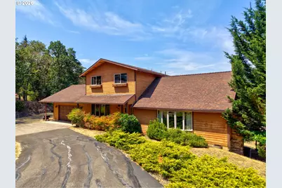 1030 Garden Grove Dr, Roseburg, OR 97471 - Photo 1